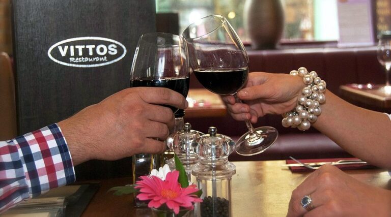 vittos restaurant bar