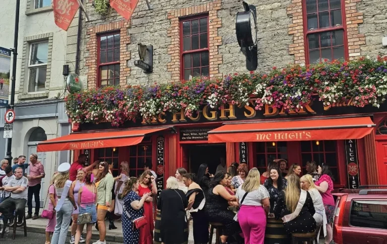 McHughs bar exterior content layout